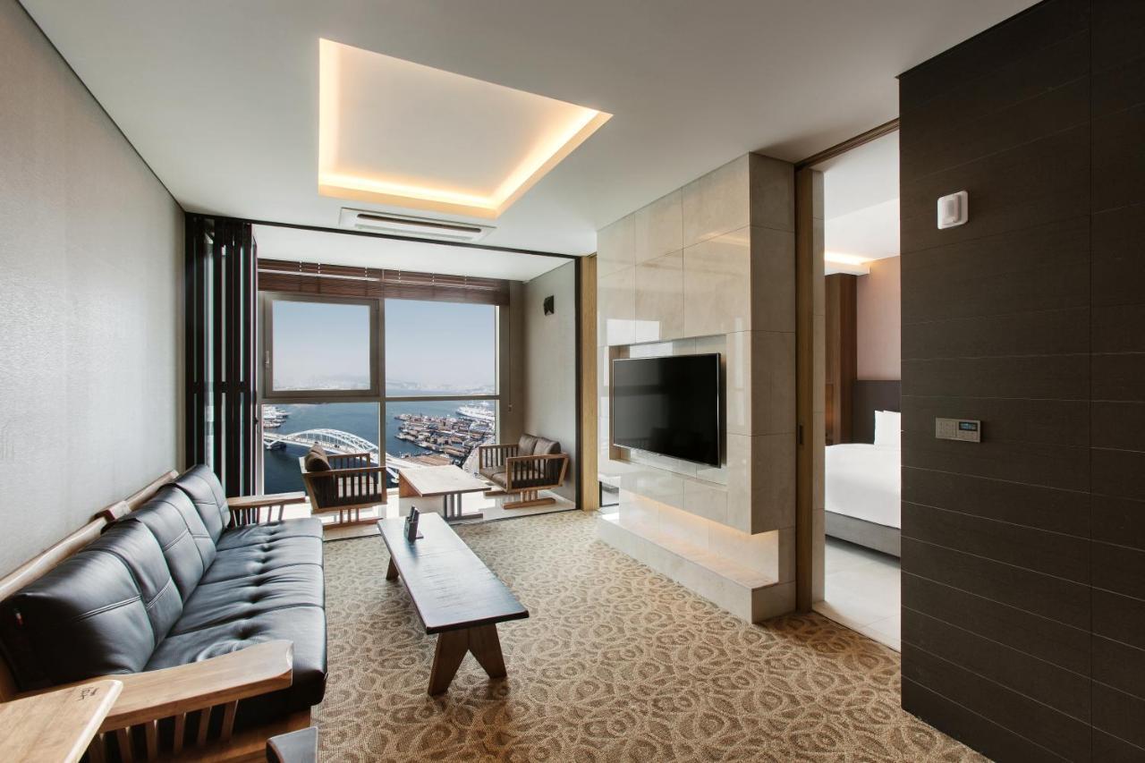 Hotel Adela Busan Buitenkant foto